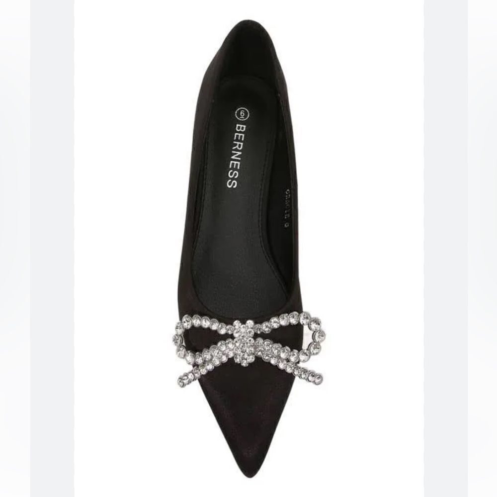 Nordstrom Berness Gracie Embellished Bow Flat Shoes Size 6.5